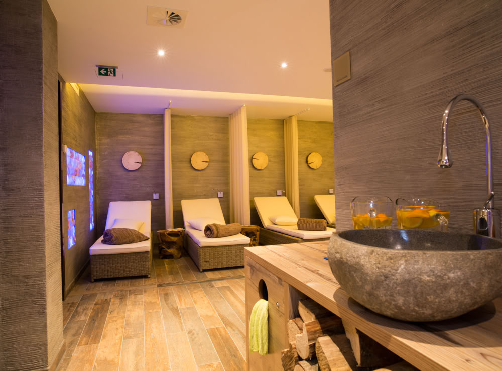W907 mit Platinlasur (SPA) Luxenburg