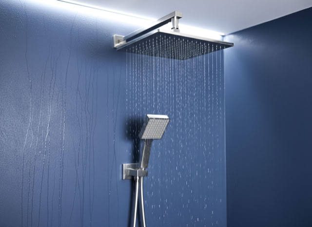 Fugenlose wasserundurchlässige Dusche mit Rexx Solid